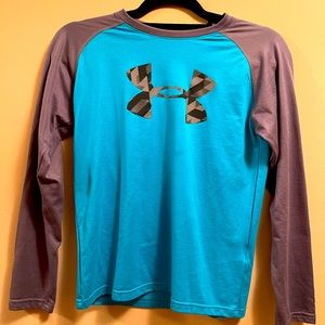 Boys Under Armour shirt.